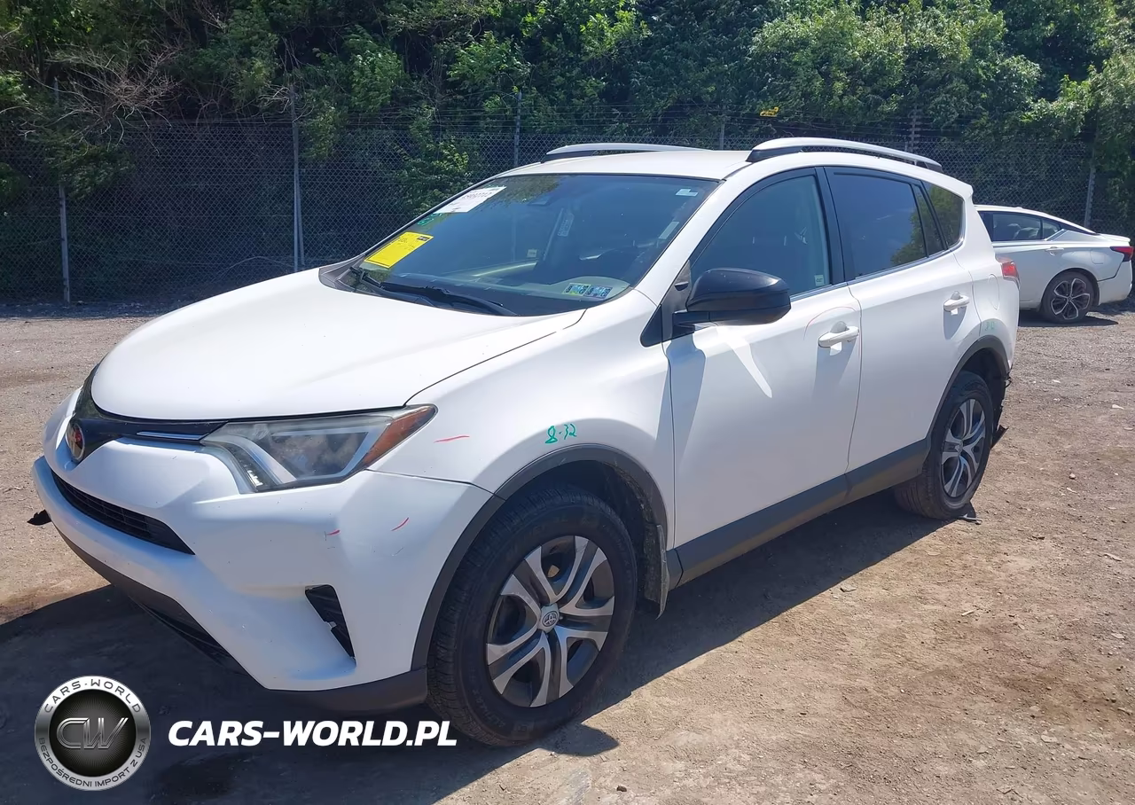 2018 Toyota Rav4 Le VIN:JTMBFREV7JJ735232 - 2