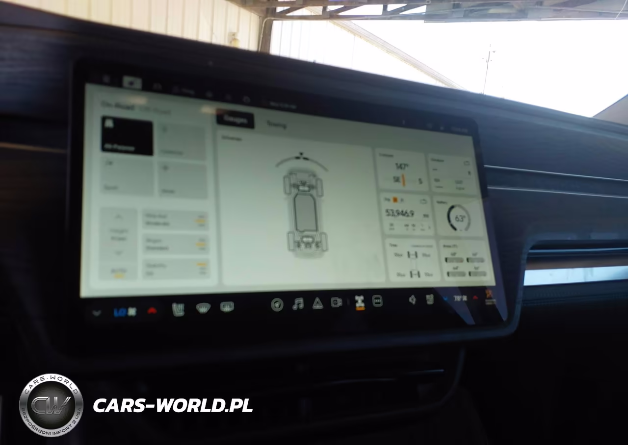 2023 Rivian R1S Adventure VIN:7PDSGABAXPN006829 - 15
