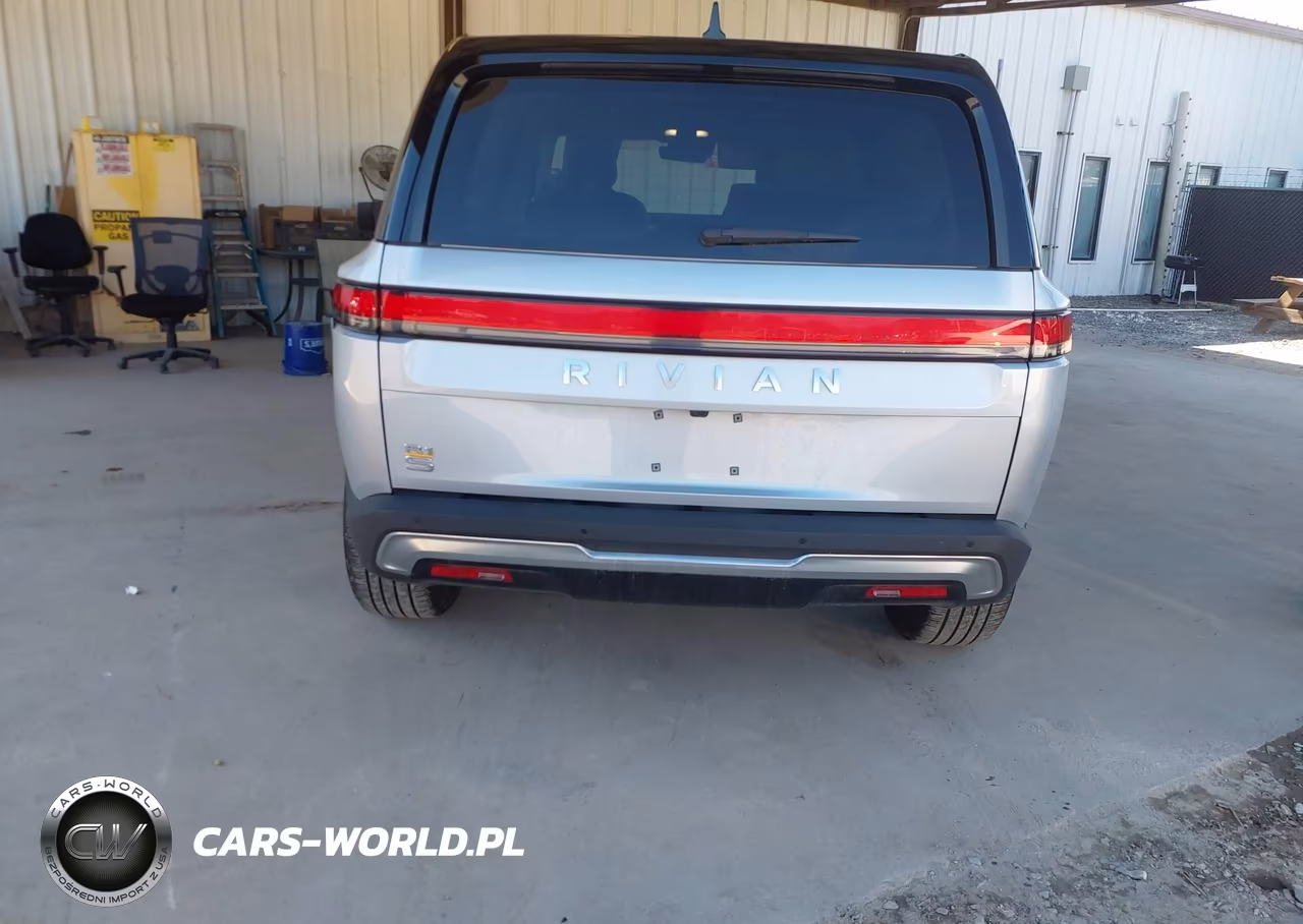 2023 Rivian R1S Adventure VIN:7PDSGABAXPN006829 - 16