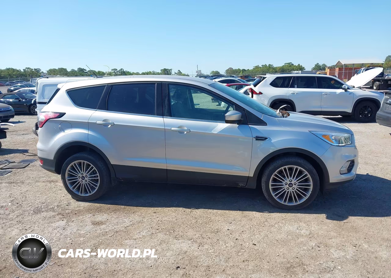 2017 Ford Escape Se VIN:1FMCU9GDXHUD23650 - 13