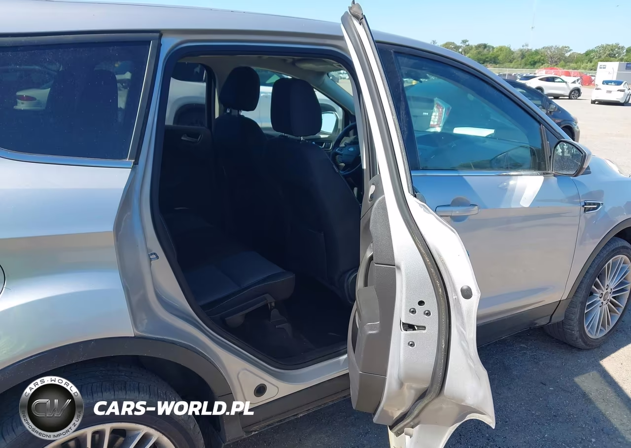 2017 Ford Escape Se VIN:1FMCU9GDXHUD23650 - 8