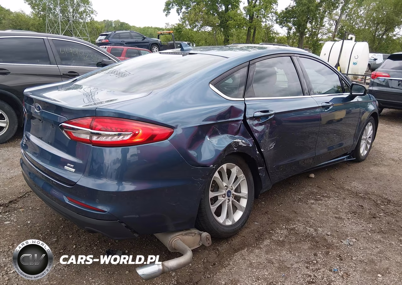 2019 Ford Fusion Se VIN:3FA6P0HD6KR203884 - 4