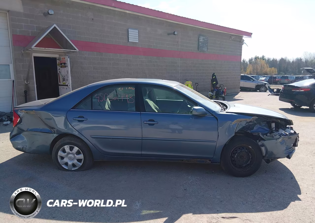 2004 Toyota Camry Le VIN:4T1BE32K14U842429 - 13