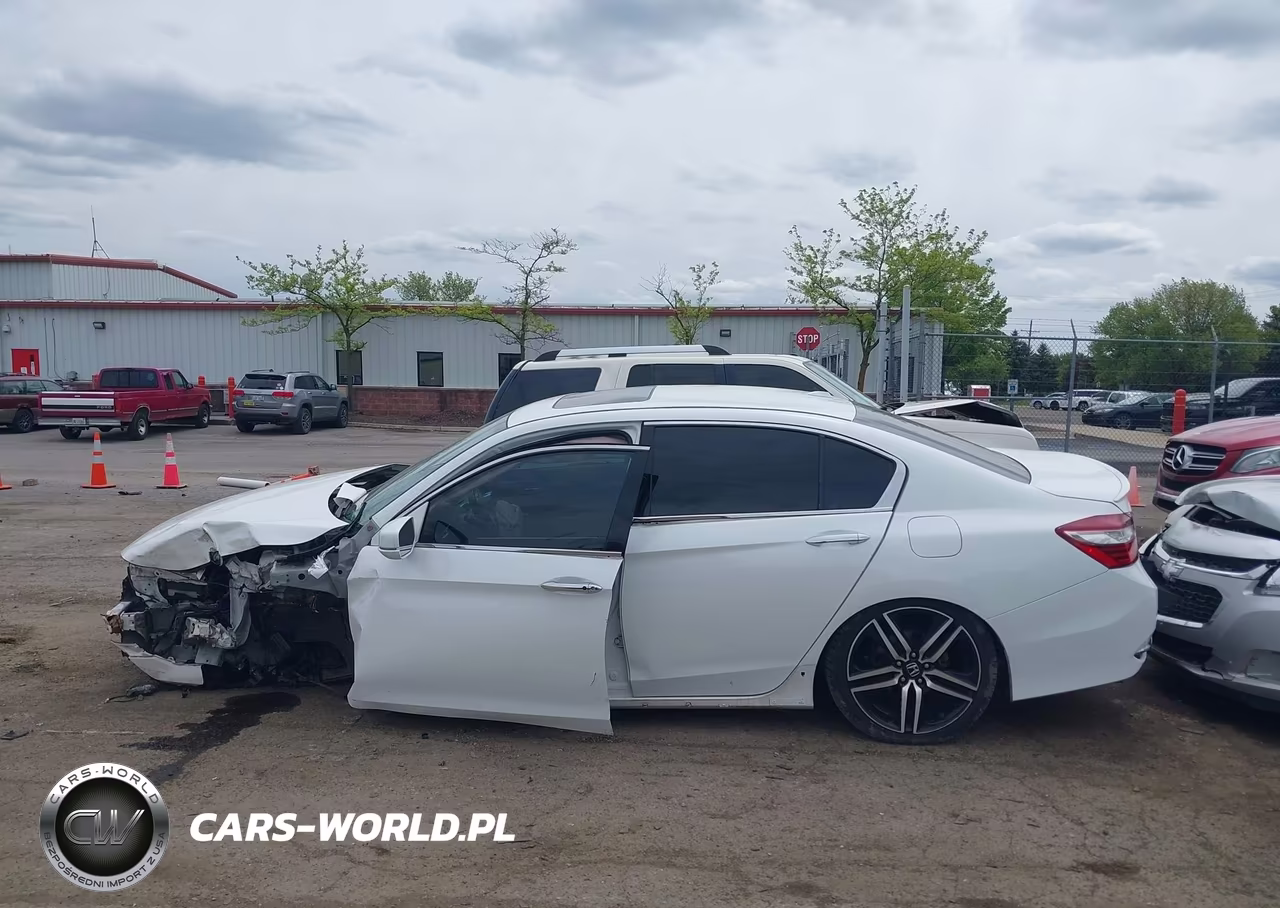 2016 Honda Accord Touring VIN:1HGCR3F98GA014521 - 14