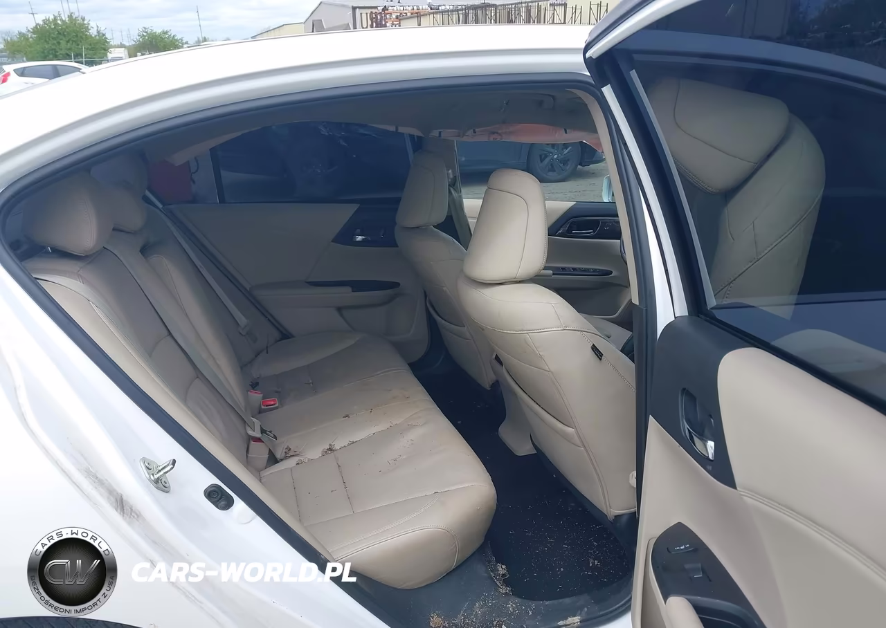 2016 Honda Accord Touring VIN:1HGCR3F98GA014521 - 8