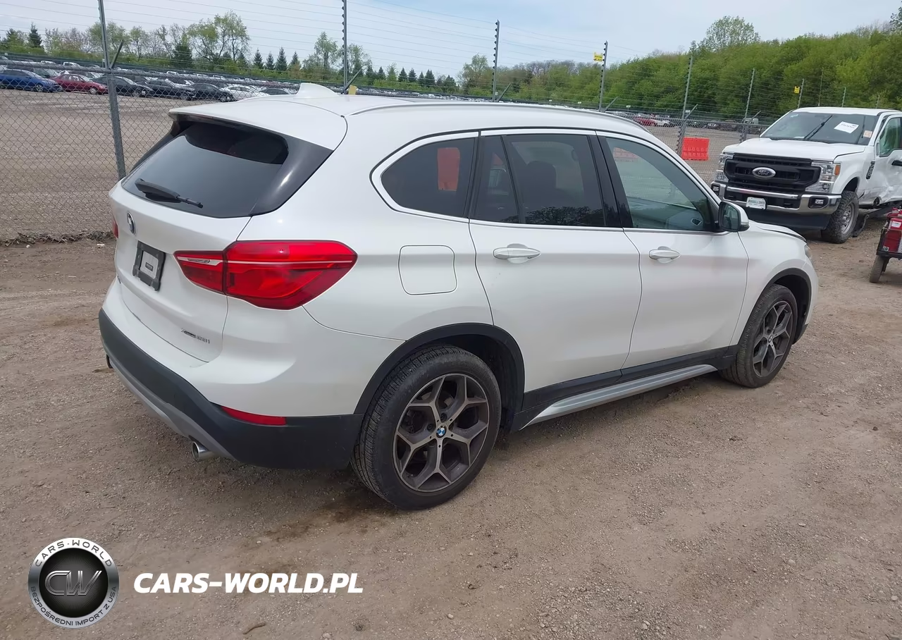 BMW X1 XDRIVE2 VIN:WBXHT3C36J3H32768 - 4