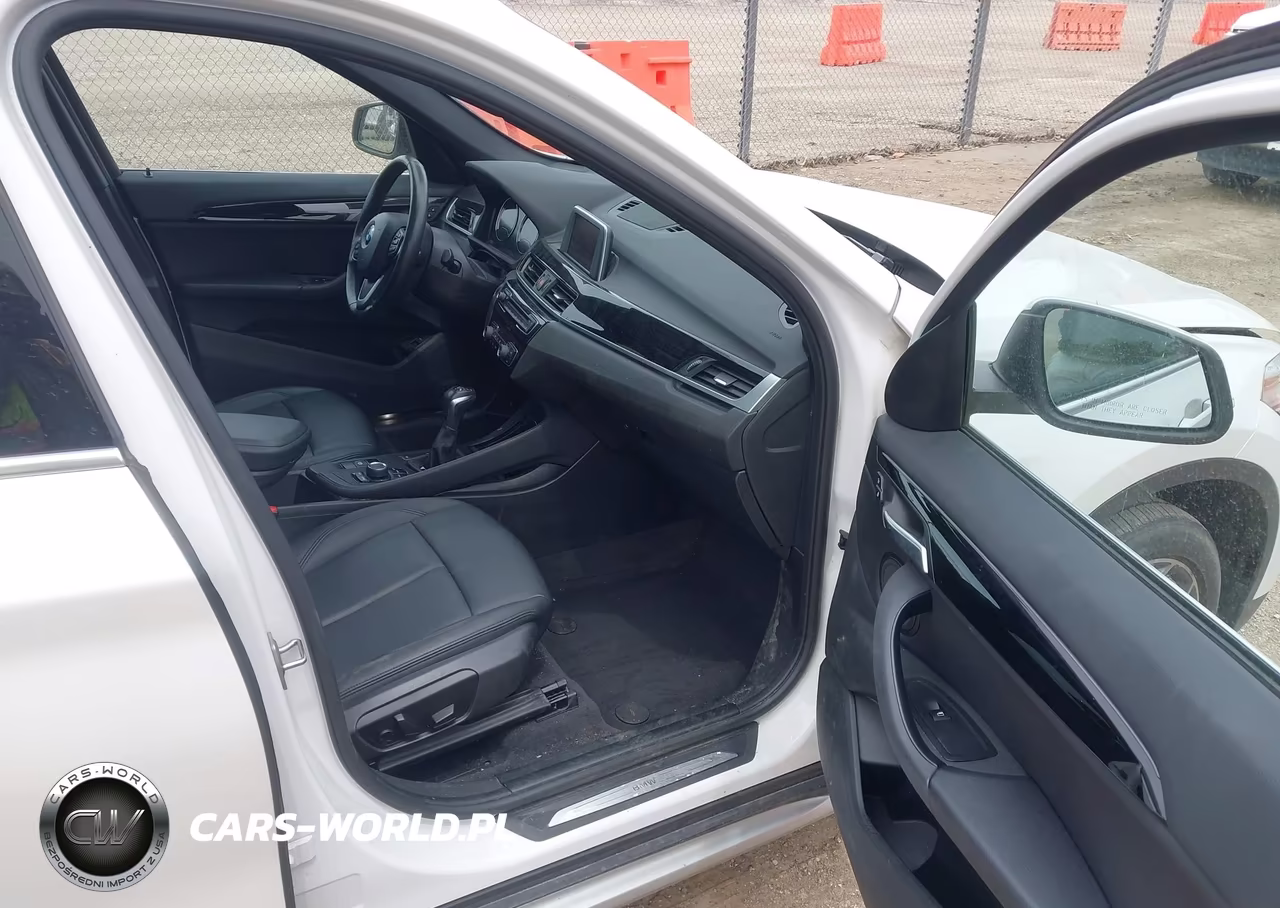 BMW X1 XDRIVE2 VIN:WBXHT3C36J3H32768 - 5