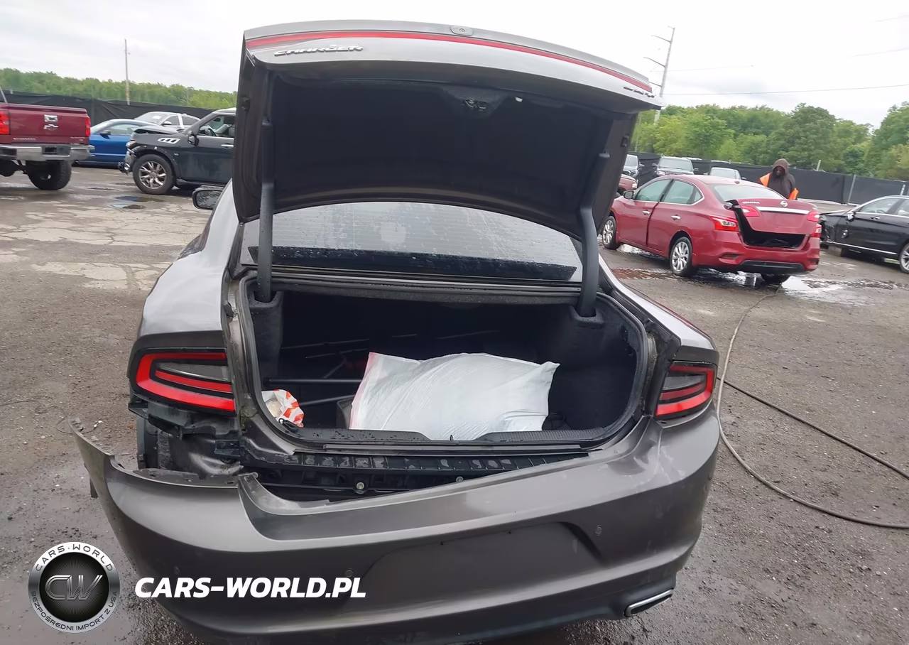 2018 Dodge Charger Sxt Plus Rwd VIN:2C3CDXHG4JH156586 - 6