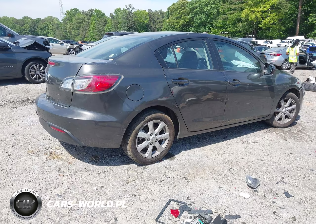 2011 Mazda Mazda3 I Touring VIN:JM1BL1VF6B1355755 - 4