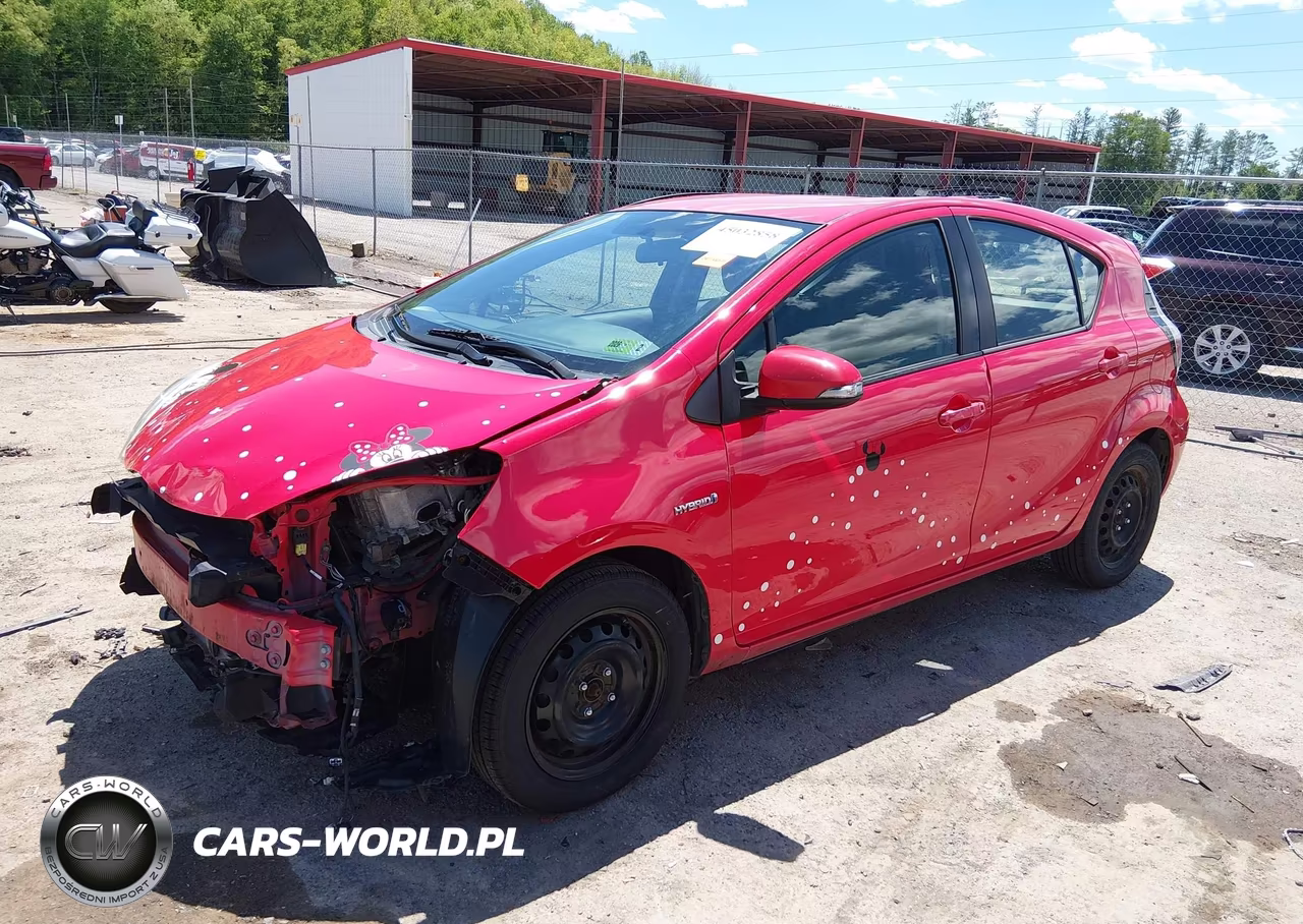 2015 Toyota Prius C Two VIN:JTDKDTB30F1098052 - 2