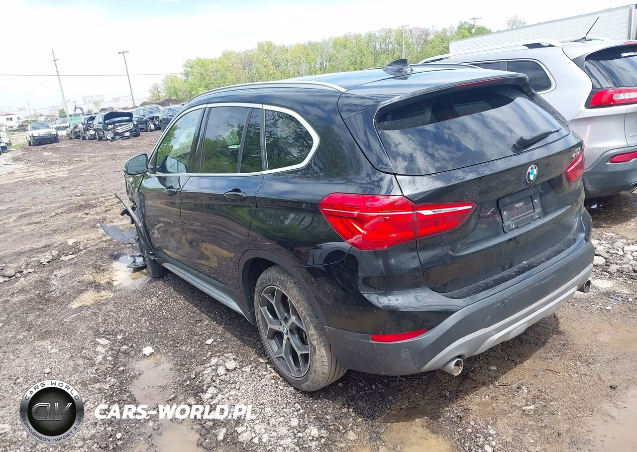 2018 BMW X1 xDrive28I VIN:WBXHT3C34J5L26666 - 3