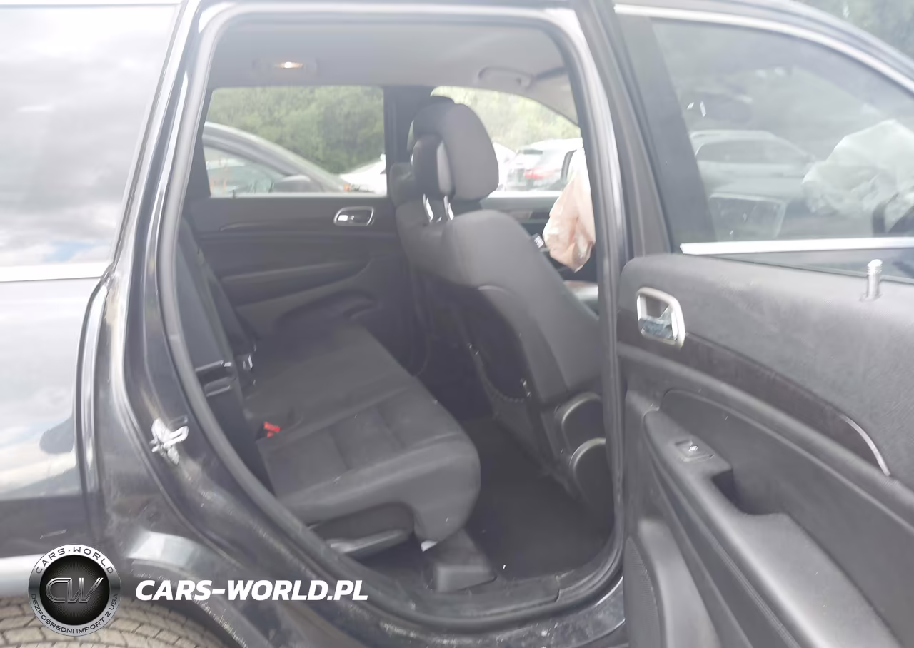 2012 Jeep Grand Cherokee Laredo VIN:1C4RJFAG9CC292673 - 8