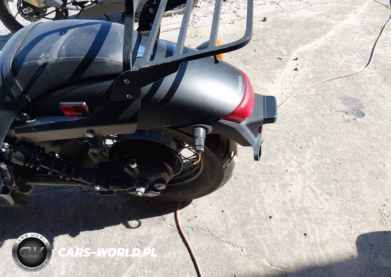 2013 Honda Vt750 C2B VIN:JH2RC5375DK300123 - 15
