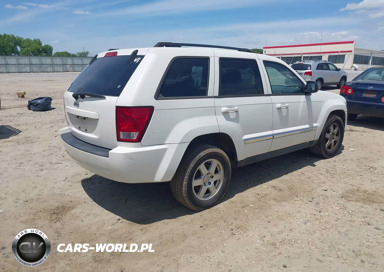2010 Jeep Grand Cherokee Laredo VIN:1J4PR4GK0AC140269 - 4