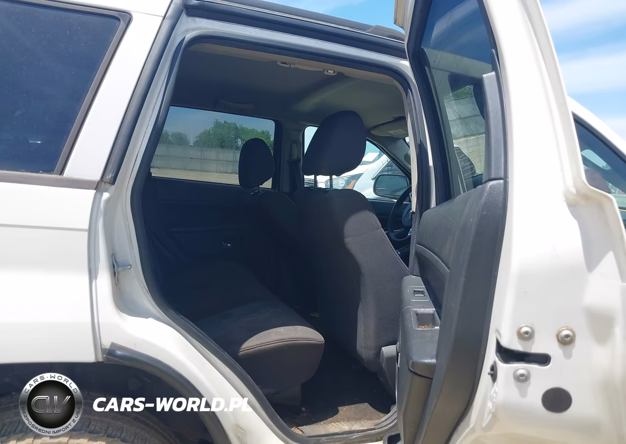2010 Jeep Grand Cherokee Laredo VIN:1J4PR4GK0AC140269 - 8