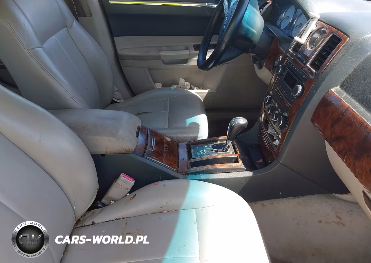 2005 Chrysler 300 Touring VIN:2C3JA53G85H179659 - 5