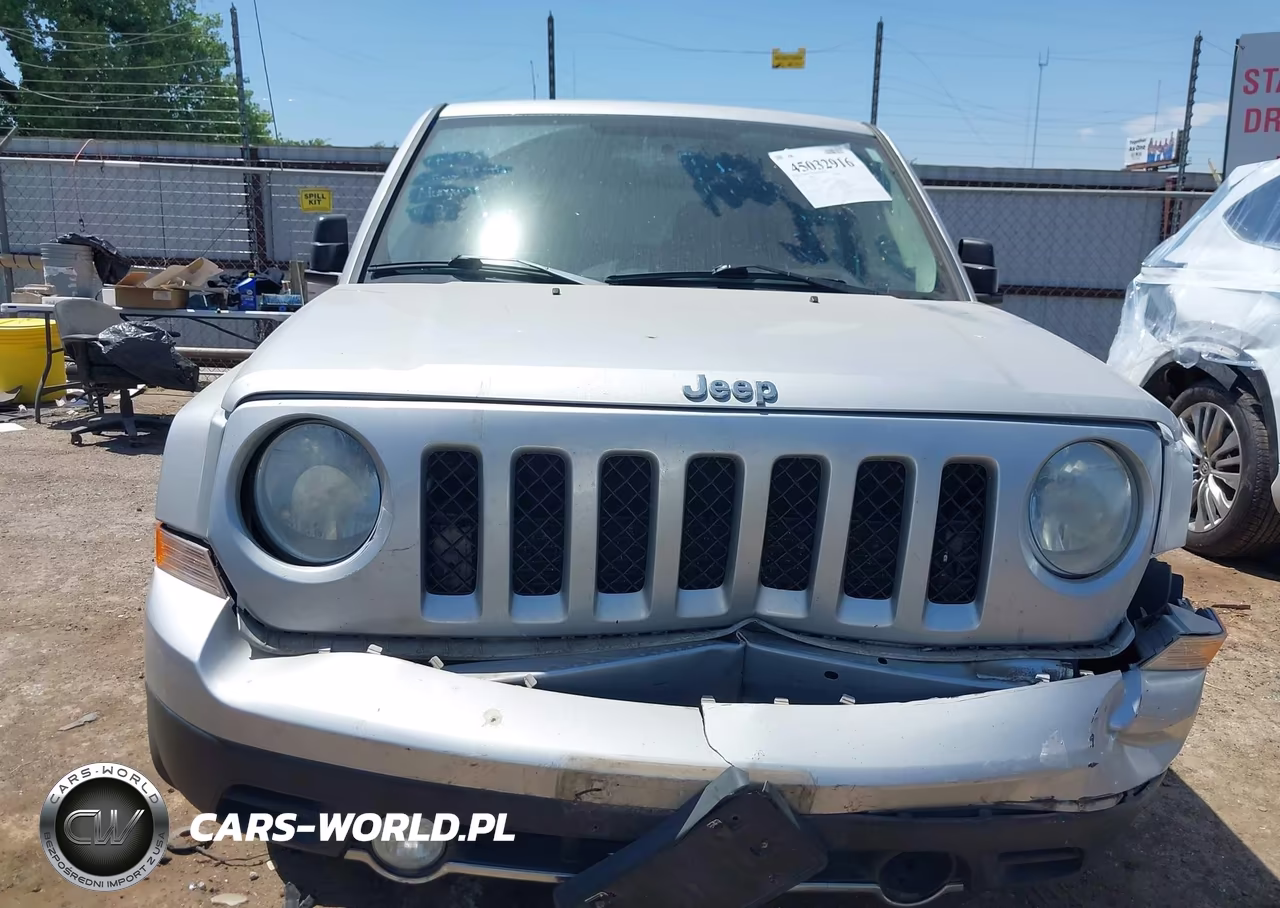 2011 Jeep Patriot Latitude X VIN:1J4NT4GB2BD169213 - 12