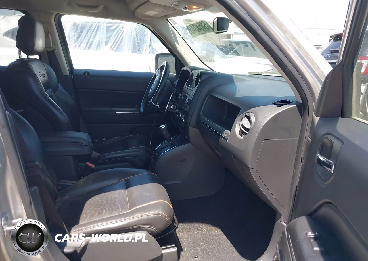 2011 Jeep Patriot Latitude X VIN:1J4NT4GB2BD169213 - 5