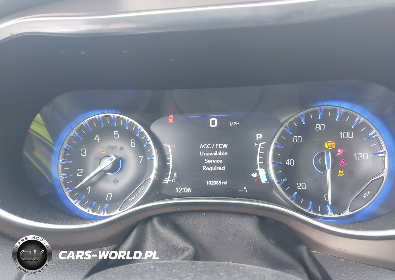 2018 Chrysler Pacifica Touring L Plus VIN:2C4RC1EG1JR351095 - 7