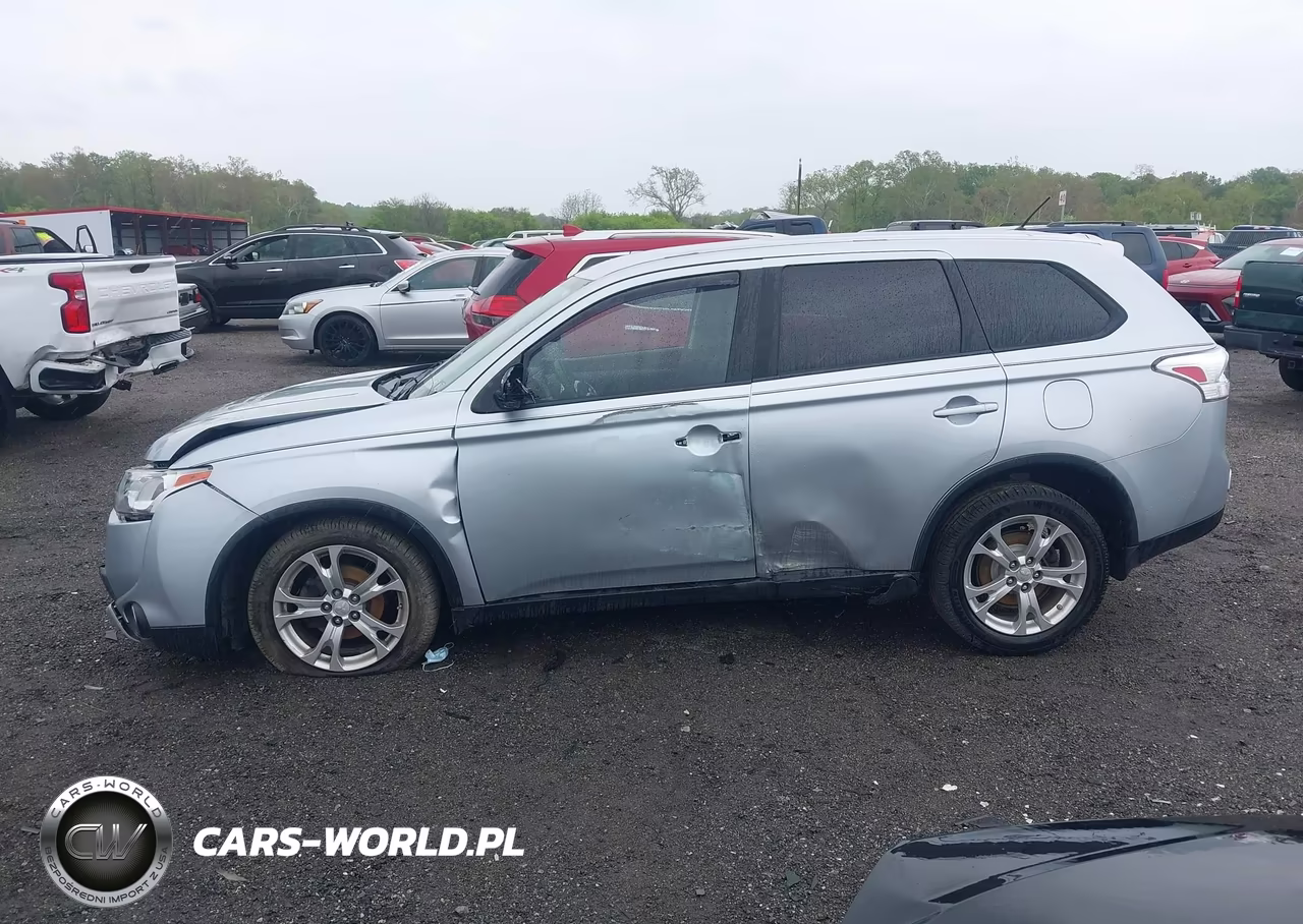 2015 Mitsubishi Outlander Se VIN:JA4AZ3A32FZ003209 - 14
