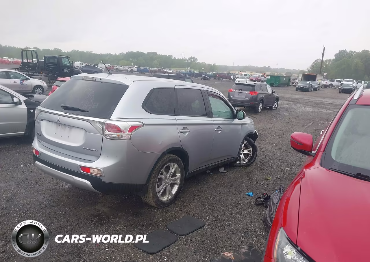 2015 Mitsubishi Outlander Se VIN:JA4AZ3A32FZ003209 - 4