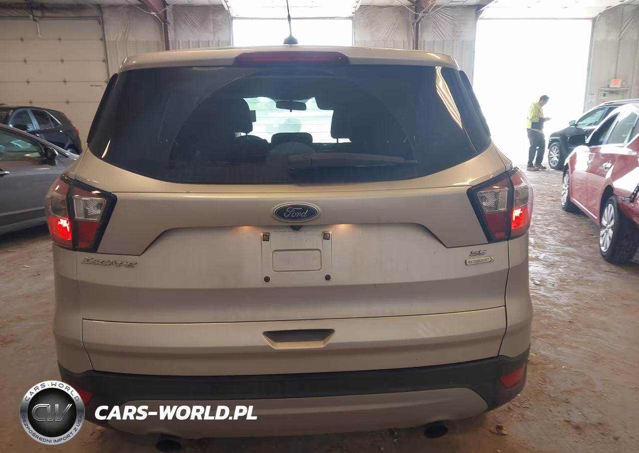 2017 Ford Escape Se VIN:1FMCU0GD7HUB90986 - 16