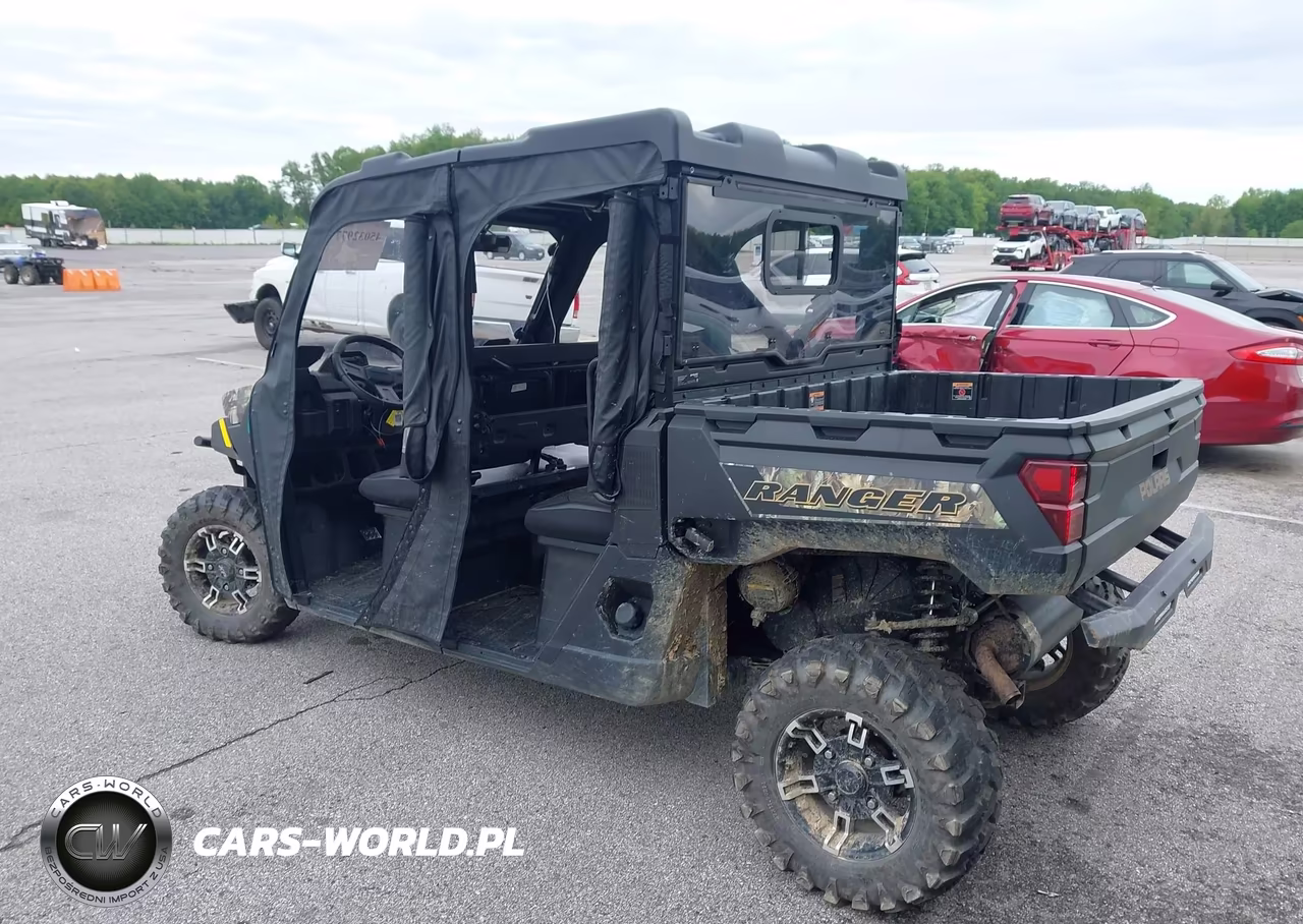 2023 Polaris Ranger Crew 1000 Premium VIN:4XAT6E995P8440387 - 3