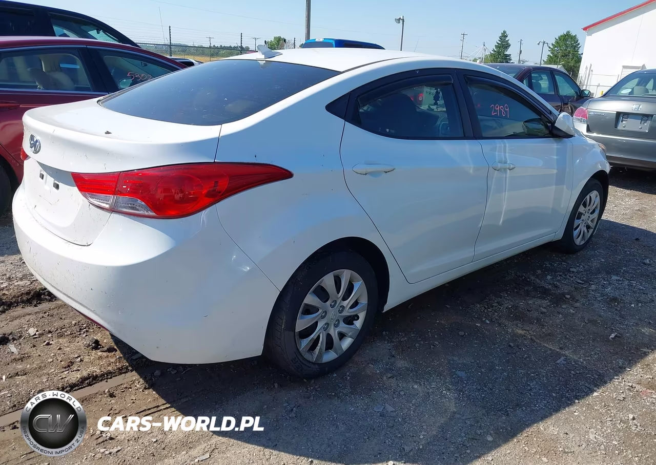 2011 Hyundai Elantra Gls VIN:5NPDH4AE6BH032971 - 4