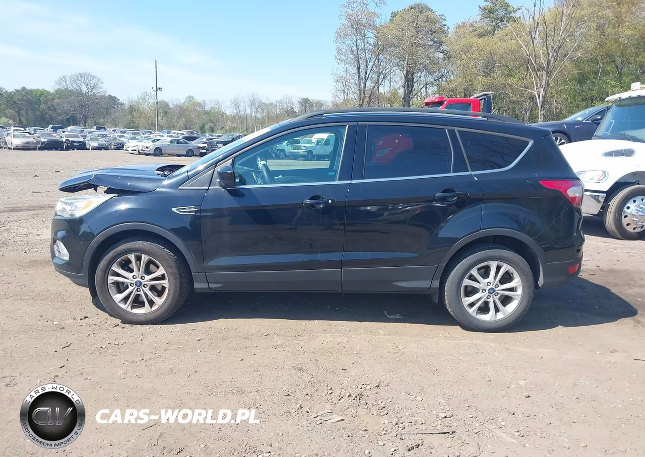 2017 Ford Escape Se VIN:1FMCU9GD2HUE41840 - 14