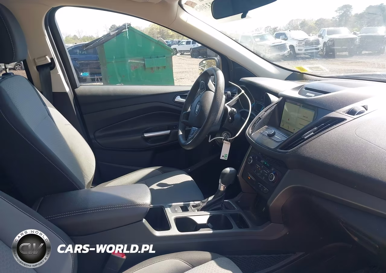 2017 Ford Escape Se VIN:1FMCU9GD2HUE41840 - 5