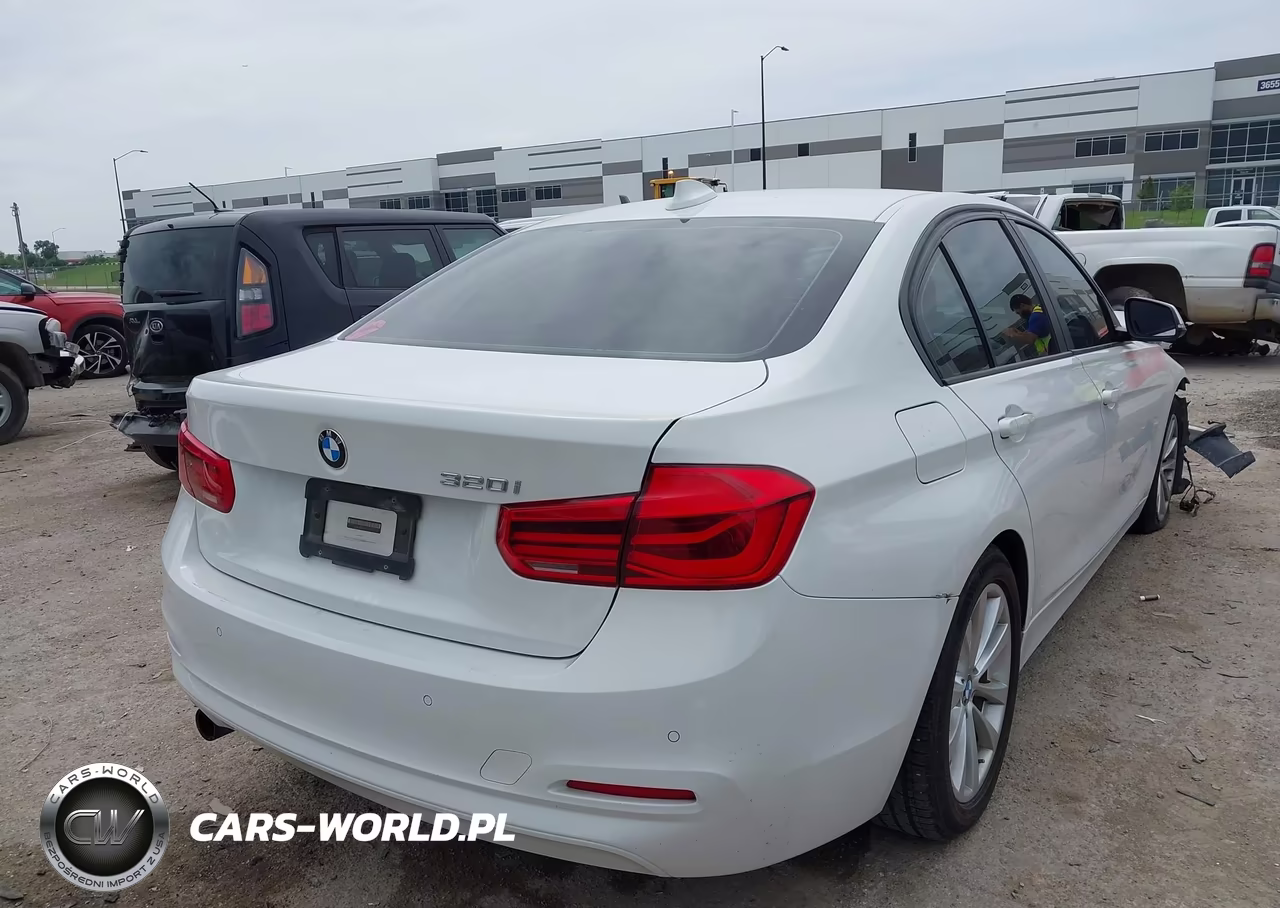 2017 BMW 320I VIN:WBA8E1G55HNT72487 - 4