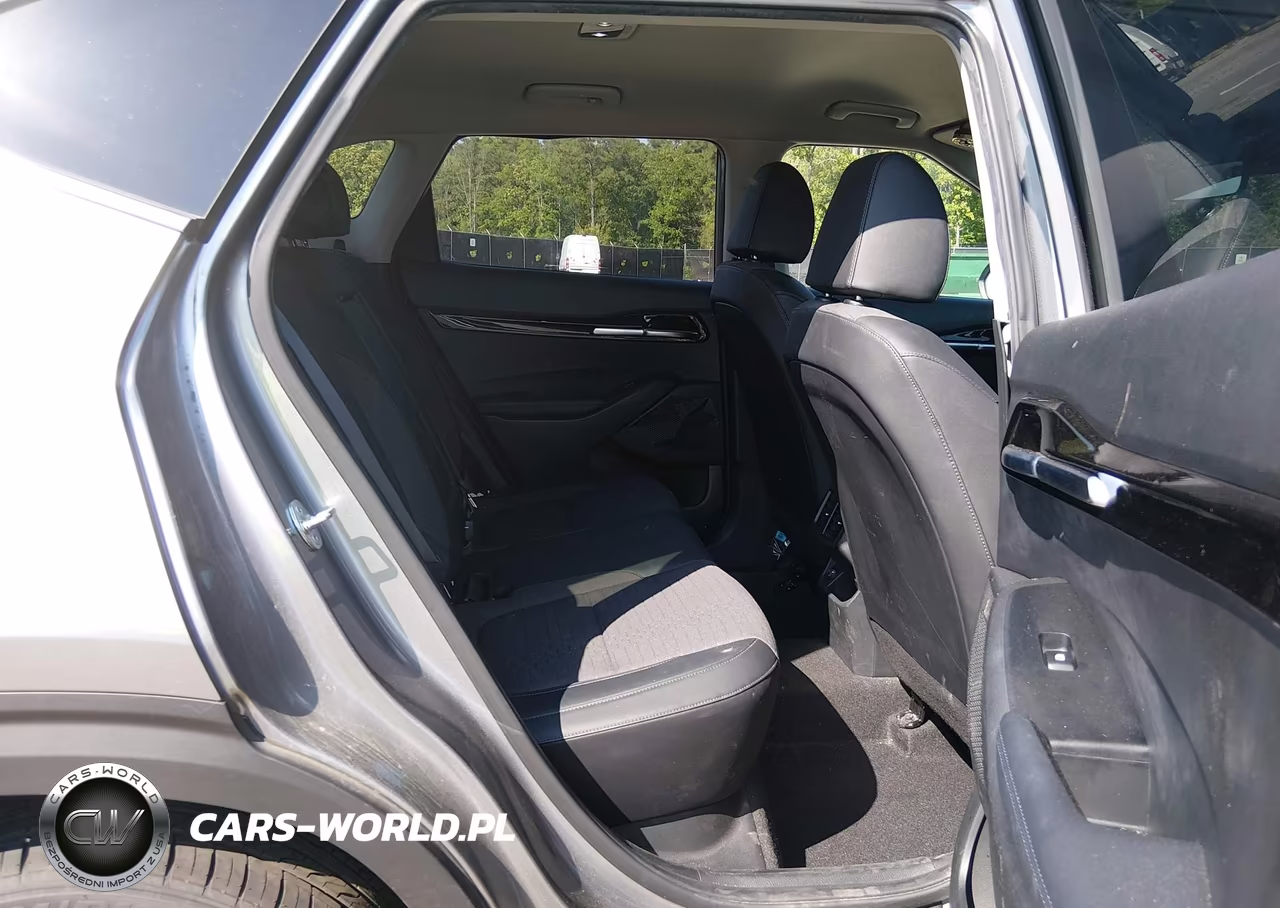 2023 Kia Seltos S VIN:KNDEU2AA5P7446689 - 8
