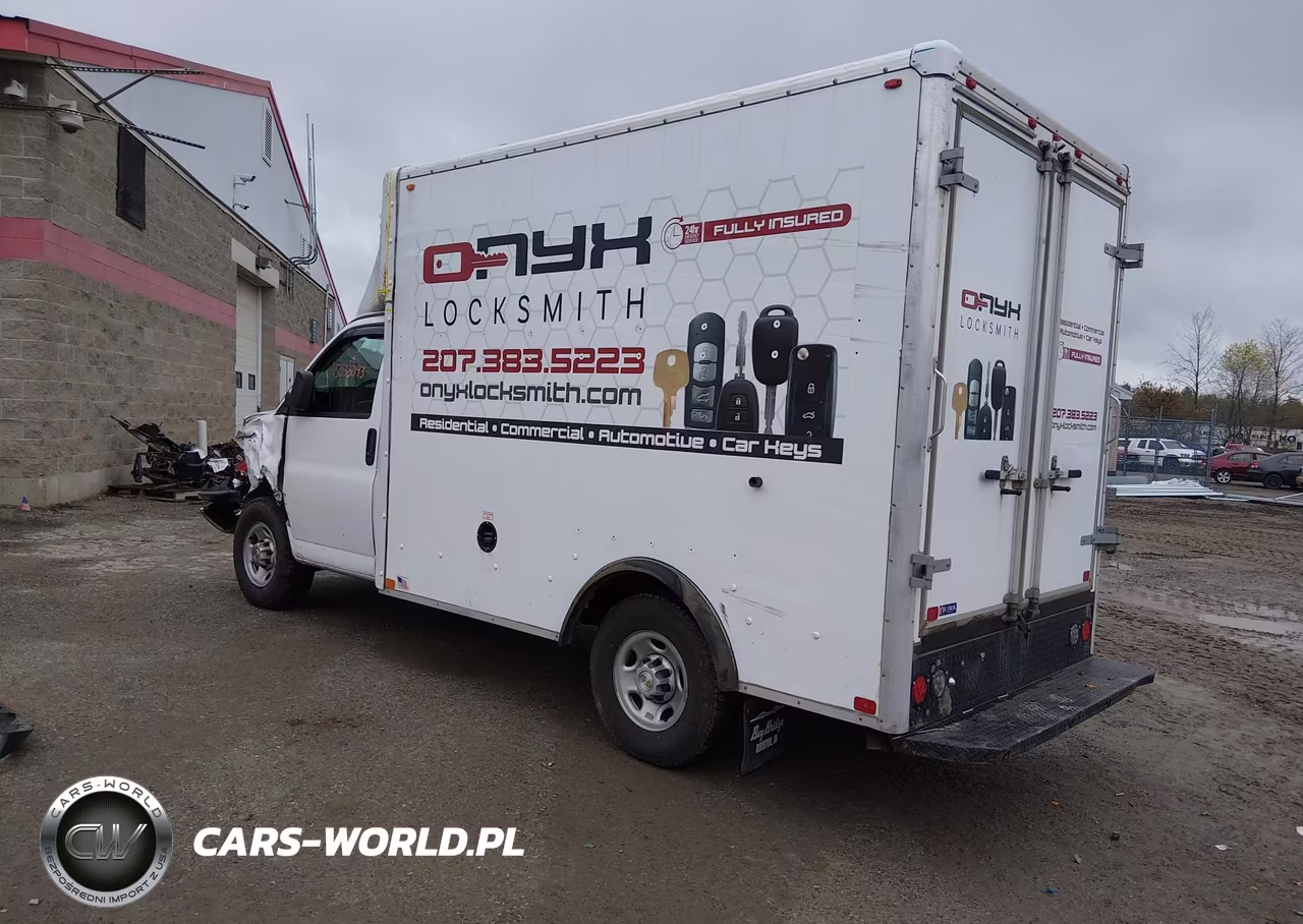 2024 Chevrolet Express Cutaway Work Van VIN:1HA0GRF78RN015412 - 3