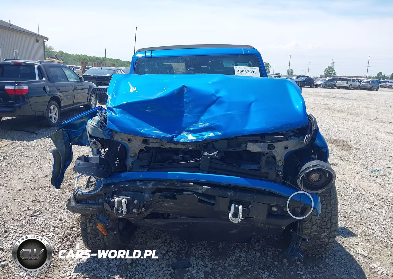 2023 Ford Bronco Black Diamond VIN:1FMEE5DP0PLA90377 - 13