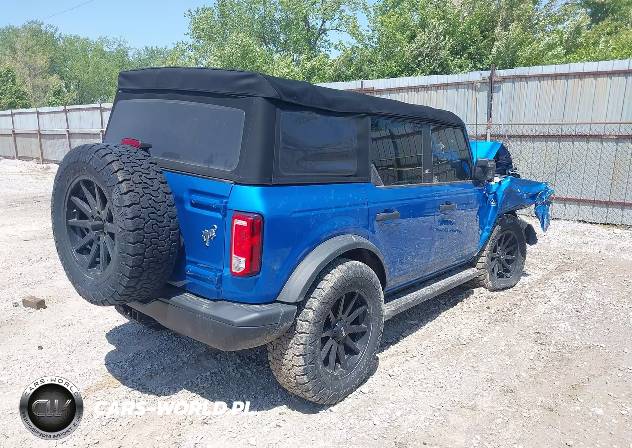2023 Ford Bronco Black Diamond VIN:1FMEE5DP0PLA90377 - 4