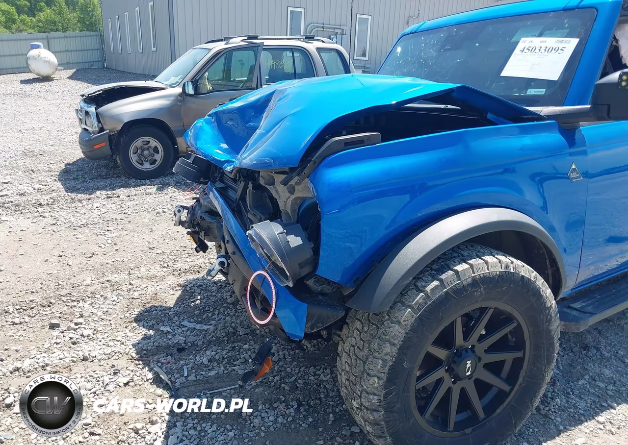 2023 Ford Bronco Black Diamond VIN:1FMEE5DP0PLA90377 - 6