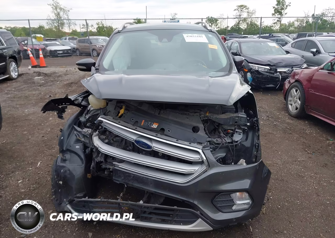 2018 Ford Escape Titanium VIN:1FMCU9J98JUB55758 - 13