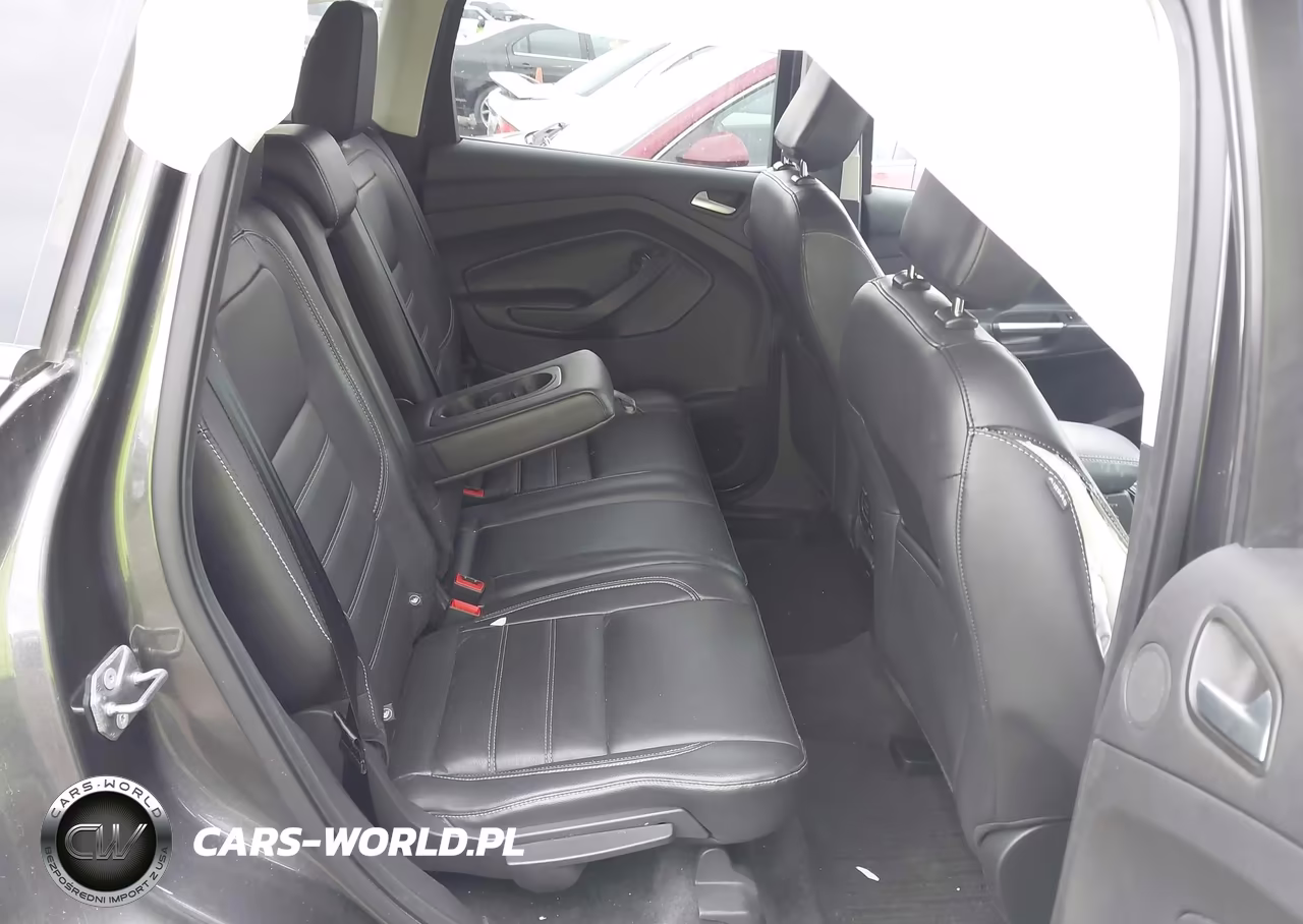 2018 Ford Escape Titanium VIN:1FMCU9J98JUB55758 - 8