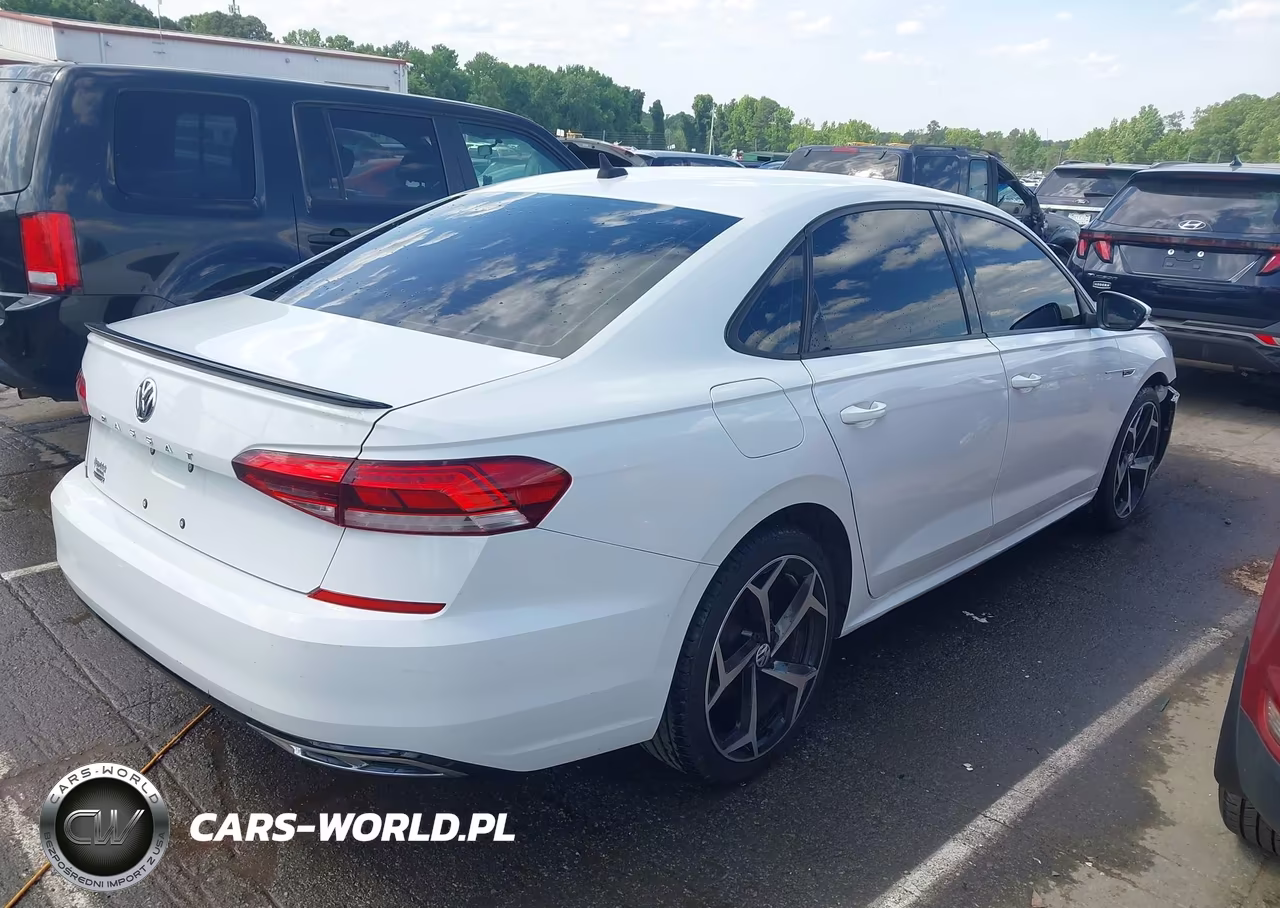 2021 Volkswagen Passat 2.0T R-Line VIN:1VWMA7A36MC000697 - 4
