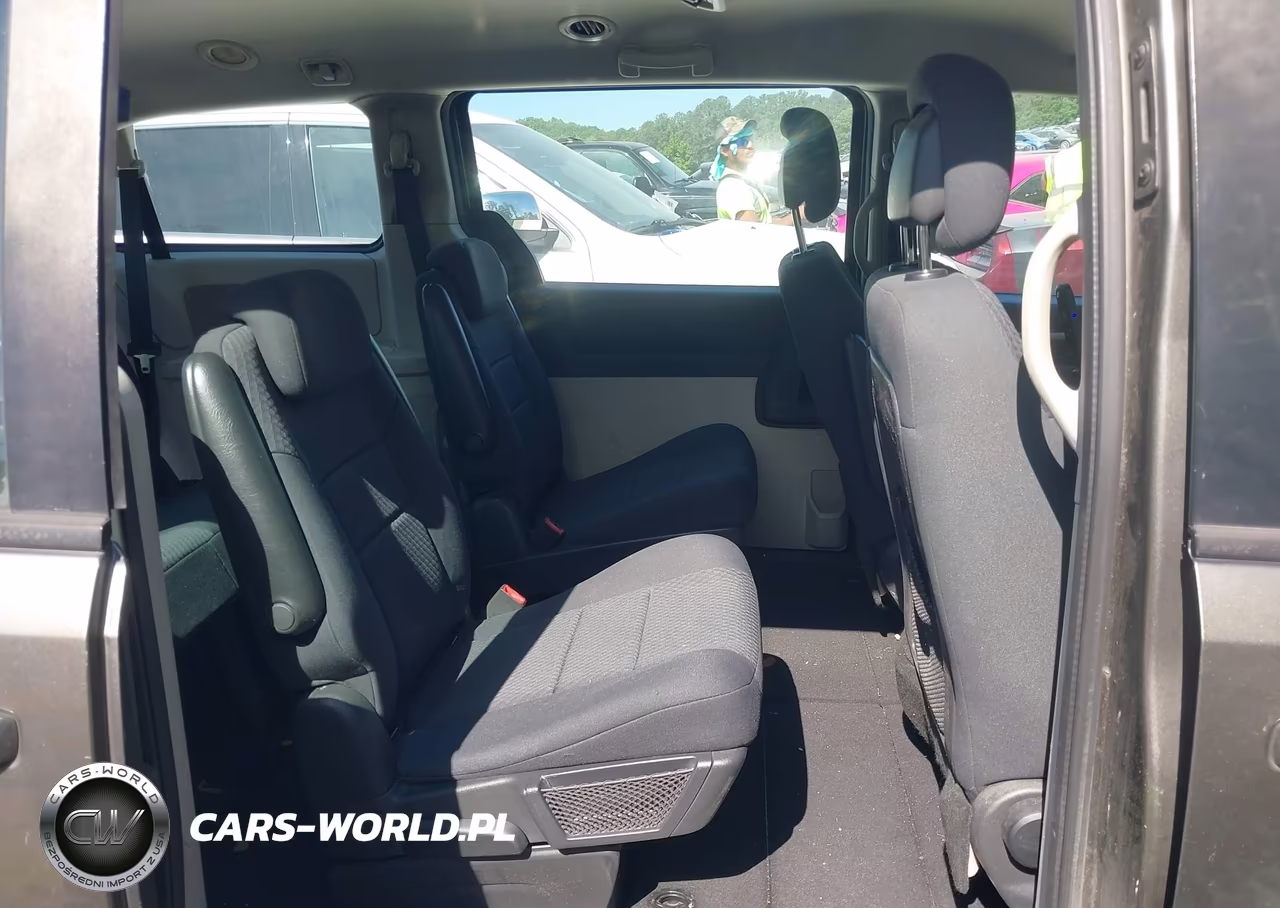 2010 Dodge Grand Caravan Se VIN:2D4RN4DE0AR389741 - 8