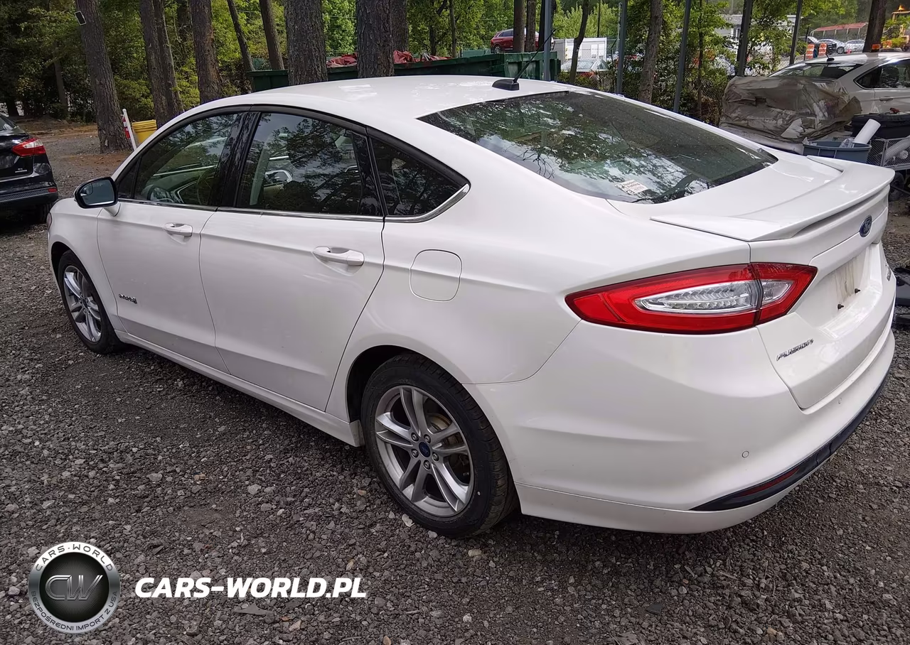 2016 Ford Fusion Hybrid Se VIN:3FA6P0LU9GR239082 - 3