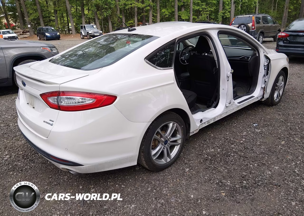 2016 Ford Fusion Hybrid Se VIN:3FA6P0LU9GR239082 - 4