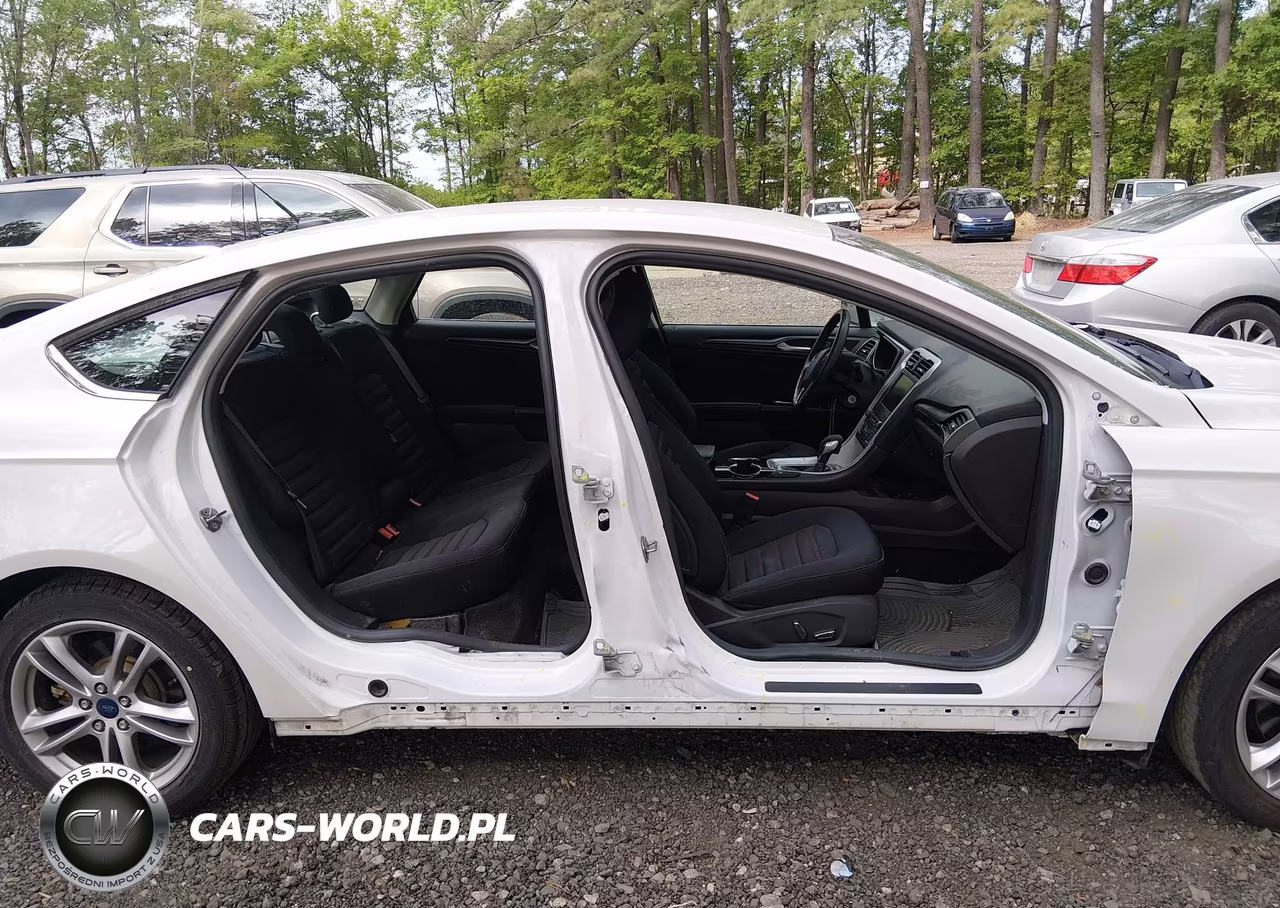 2016 Ford Fusion Hybrid Se VIN:3FA6P0LU9GR239082 - 6