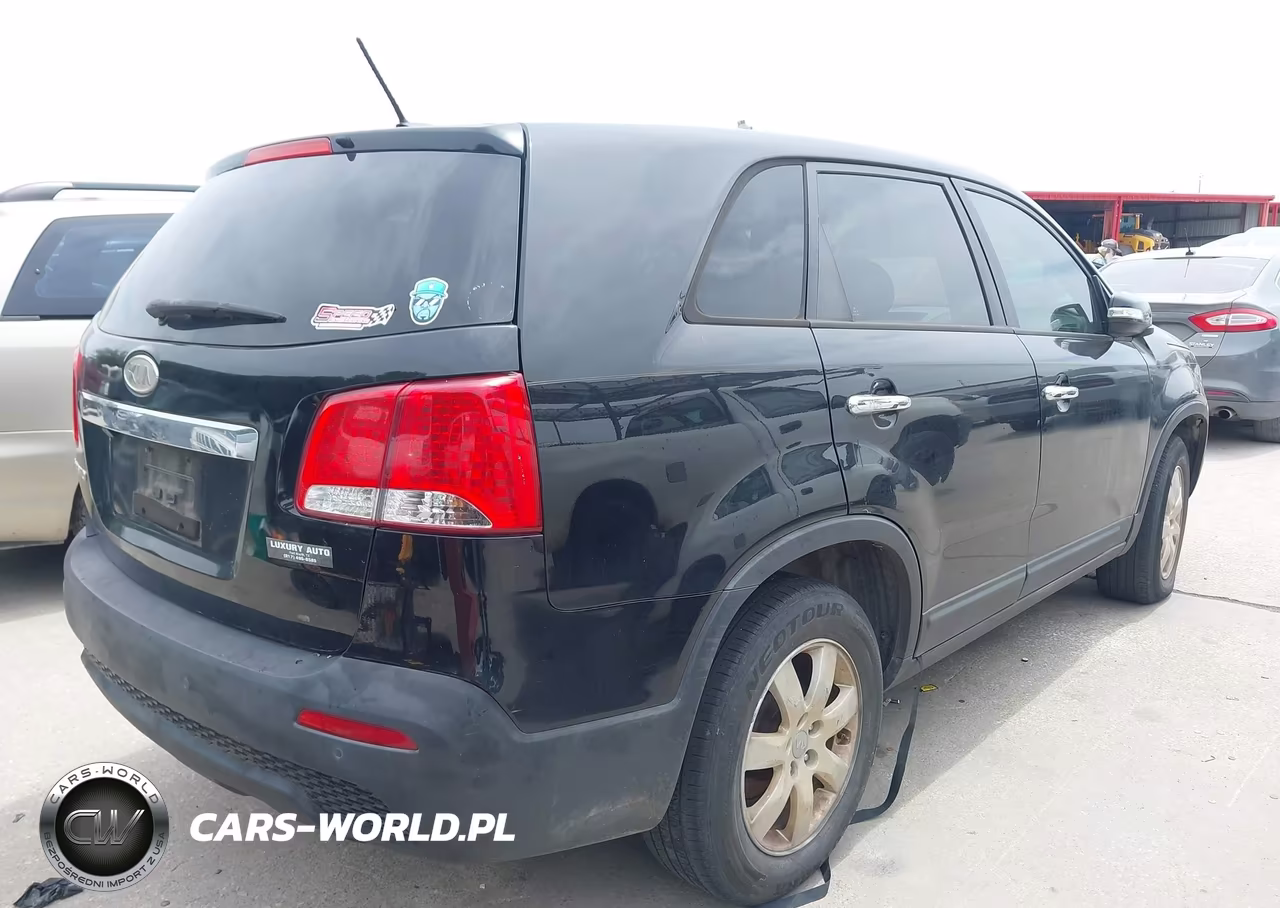 2013 Kia Sorento Lx VIN:5XYKT3A16DG414618 - 4