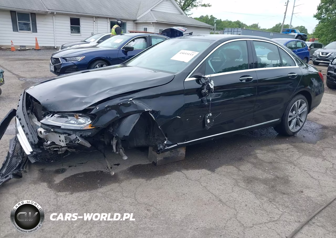 2017 Mercedes-Benz C 300 VIN:55SWF4JBXHU225666 - 2