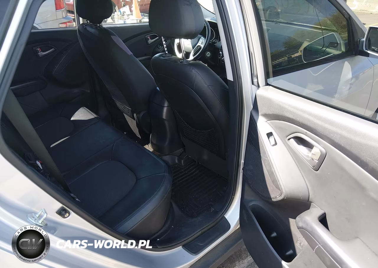 2012 Hyundai Tucson Gls VIN:KM8JUCAC5CU491483 - 8
