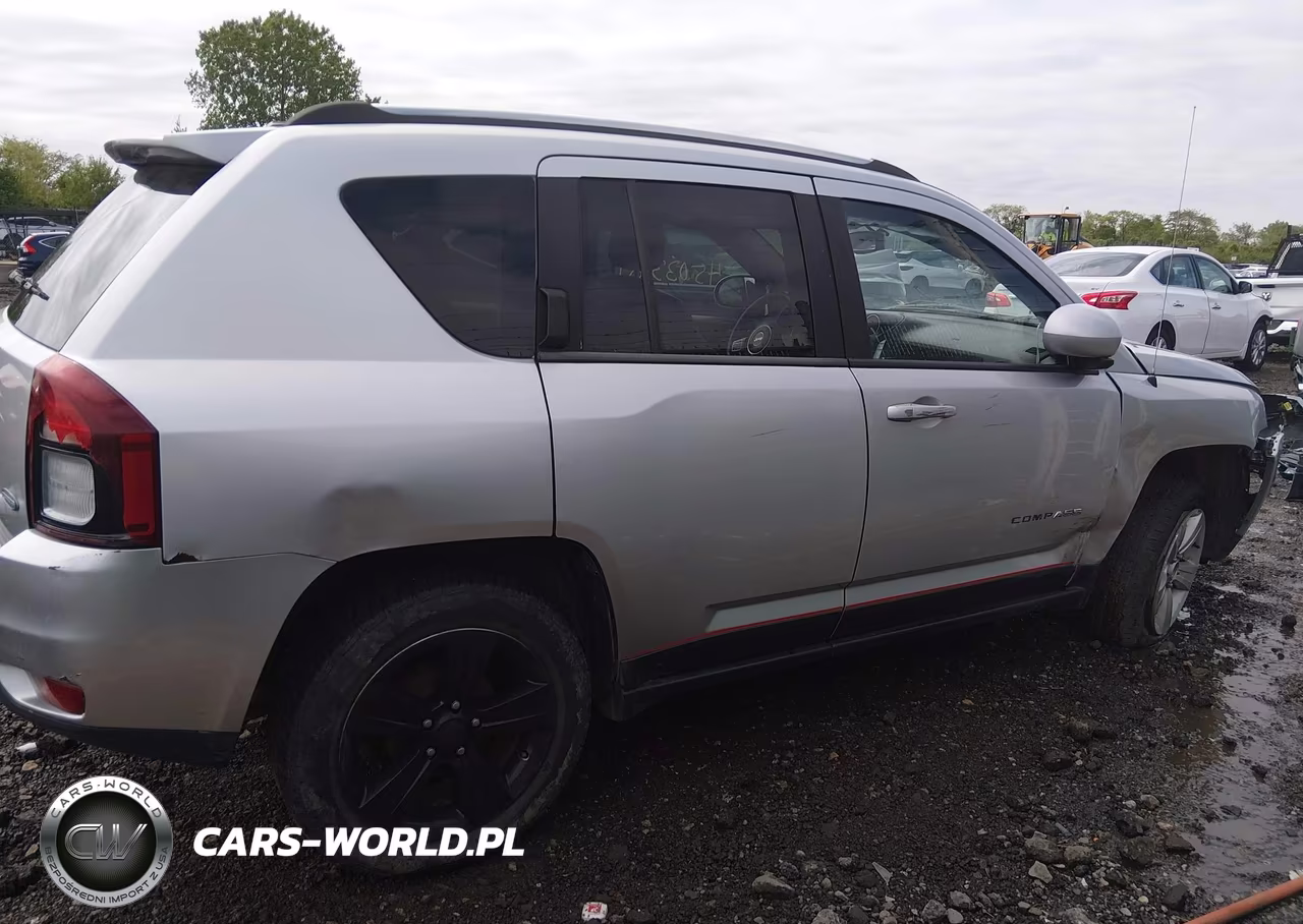 2014 Jeep Compass Latitude VIN:1C4NJCEA7ED538054 - 13