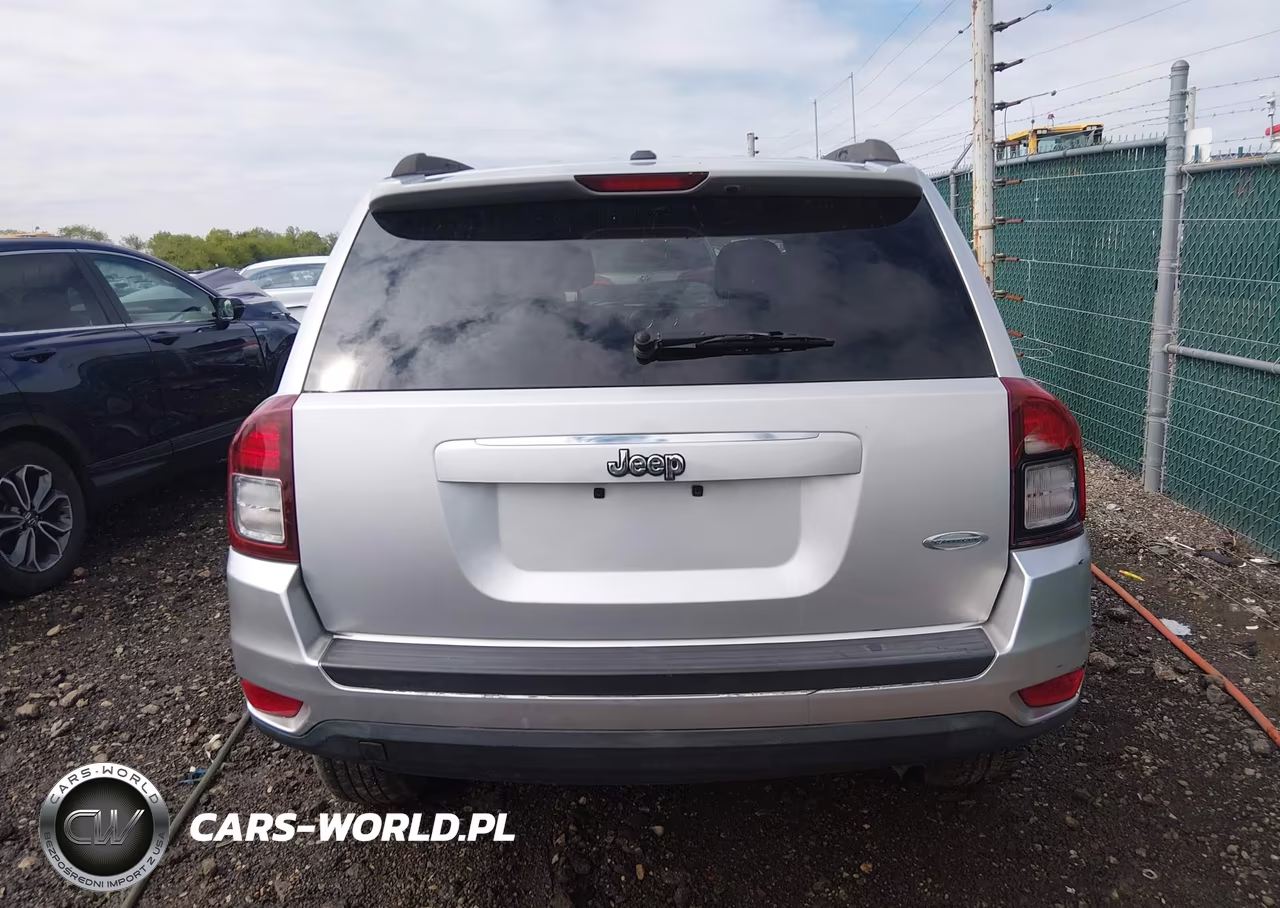 2014 Jeep Compass Latitude VIN:1C4NJCEA7ED538054 - 16