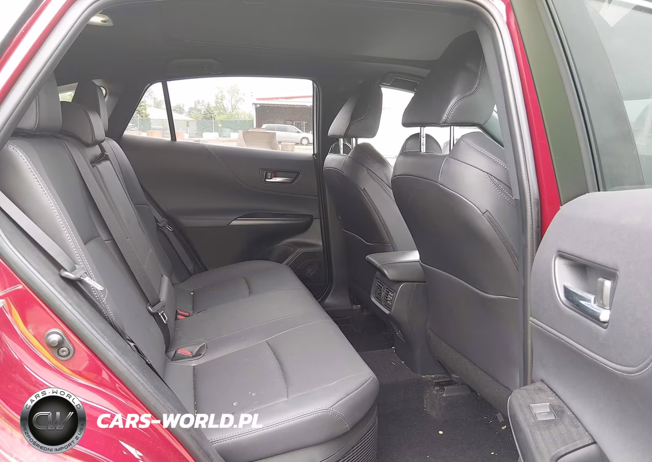 2024 Toyota Venza Nightshade Edition VIN:JTEAAAAH3RJ169251 - 8