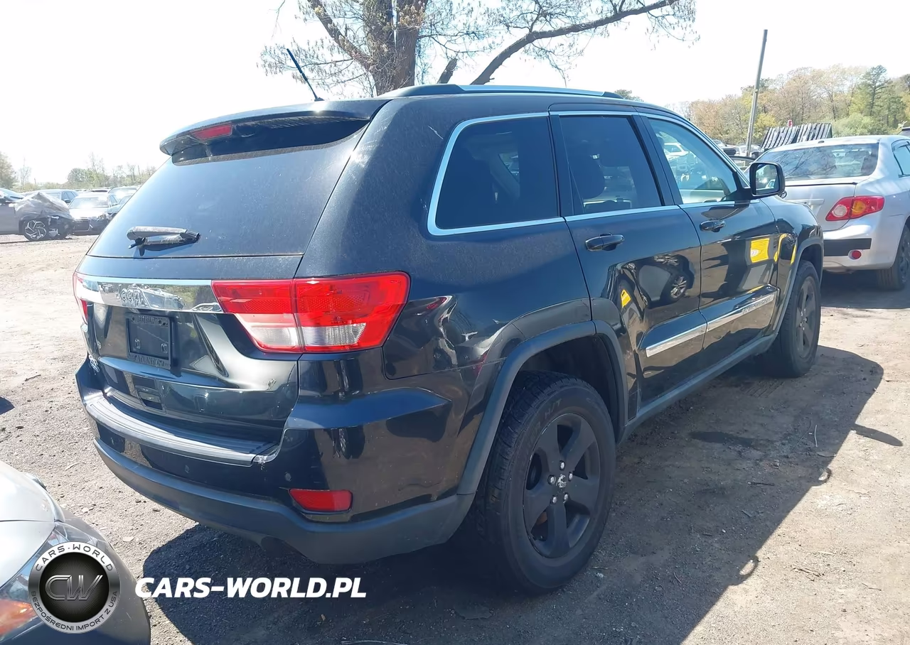 2012 Jeep Grand Cherokee Laredo VIN:1C4RJFAG3CC350423 - 4